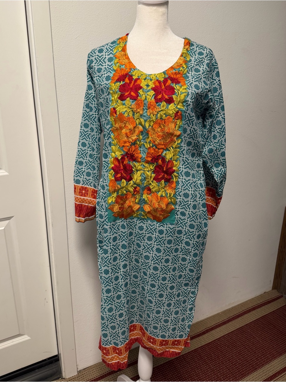 Pakistani Teal Embroidered Kurta | Floral Embroidery | Traditional Desi Tunic